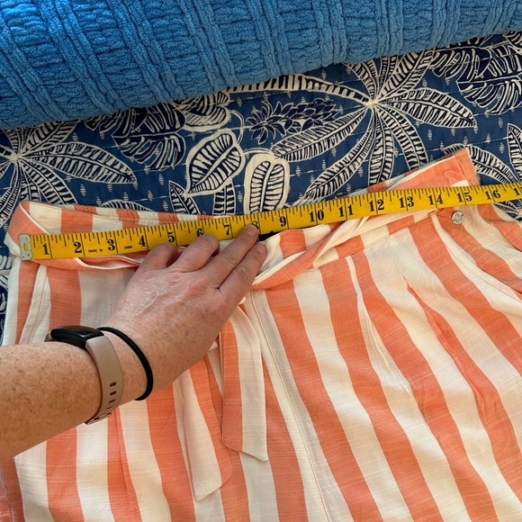 Volcom Coco Beach Belted High-waisted Flowy Peach/Orange and White Pants - L - Picture 6 of 12